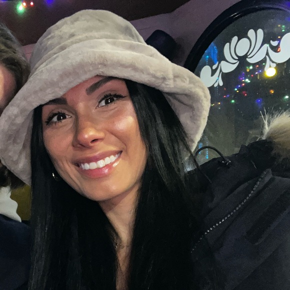 Fuzzy mauve color bear hat from primark - Picture 1 of 3